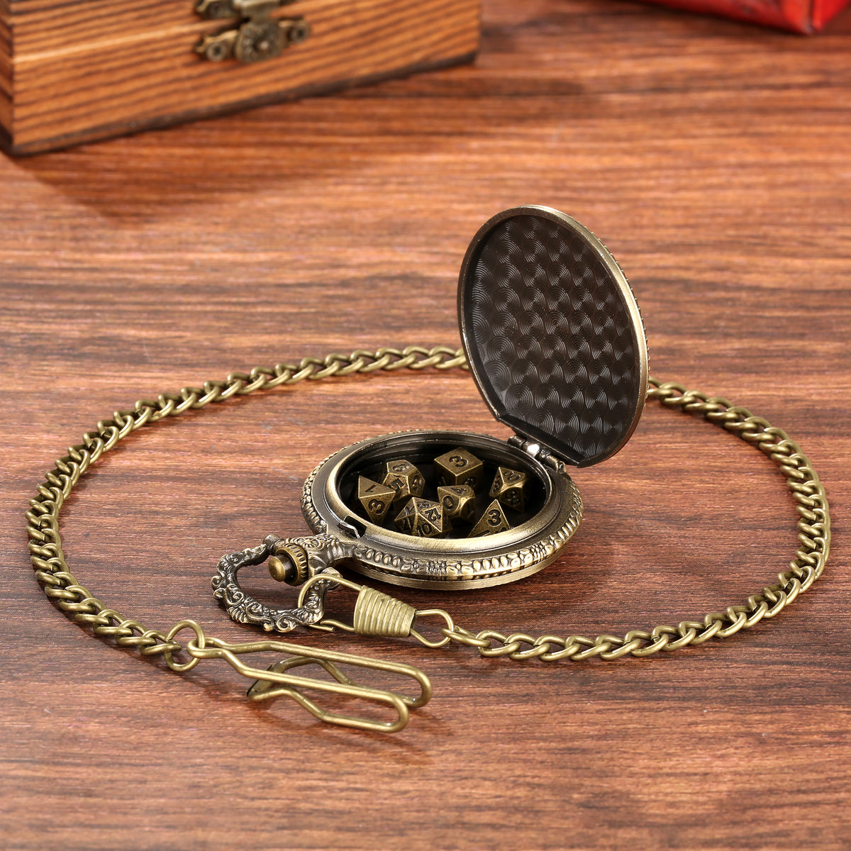 Creative Thick Chain Pocket Watch Set, Equipped With 7 Mini DND Game