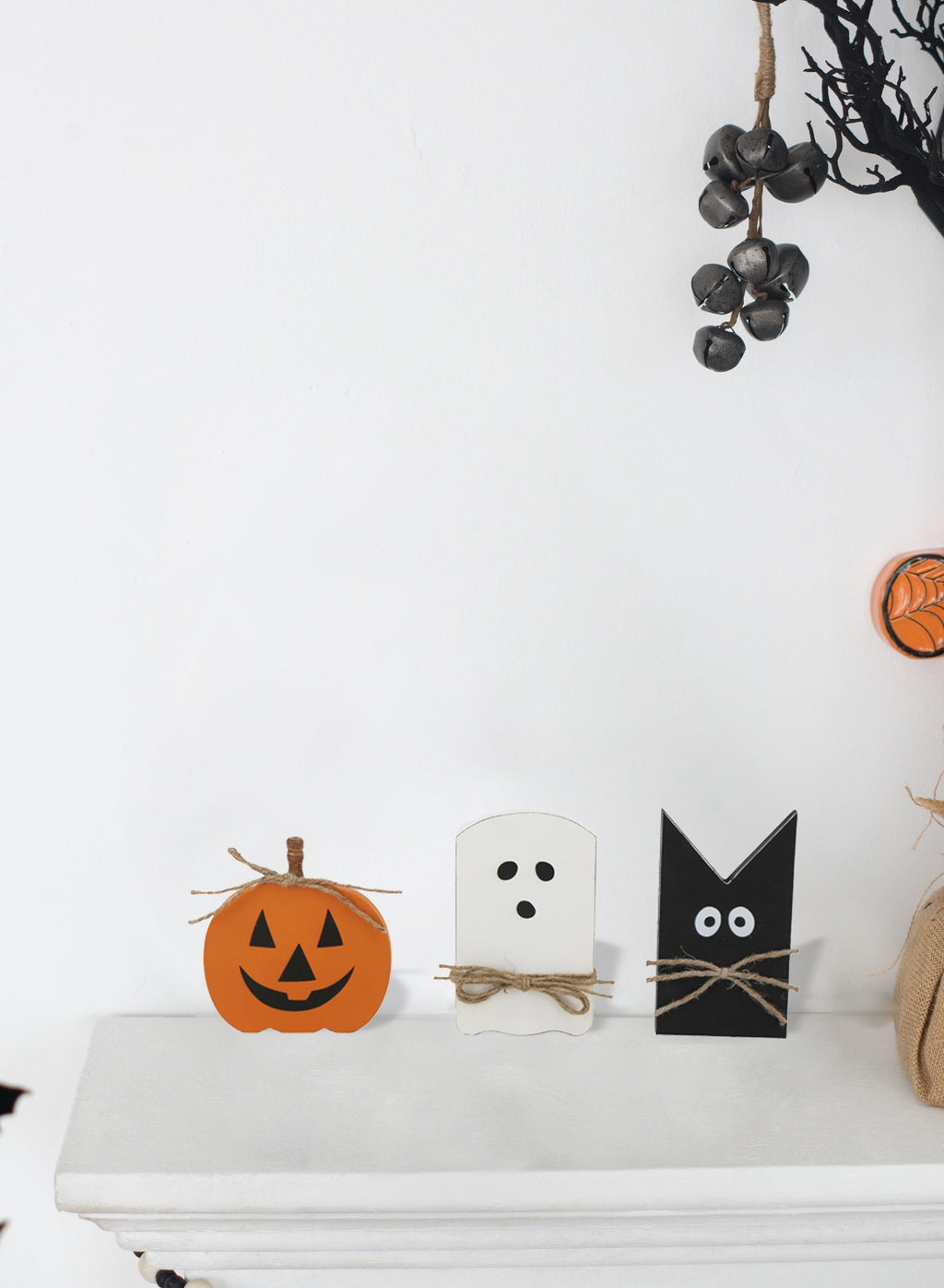 Set Of 3 Halloween Holiday Table Decor, White: 4.8x8" Black: 4.5x8"