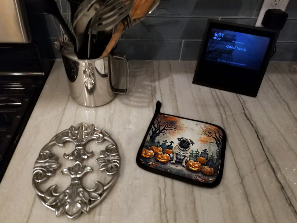Fawn Pug Spooky Halloween Pair Of Pot Holders Kitchen Heat Resistant