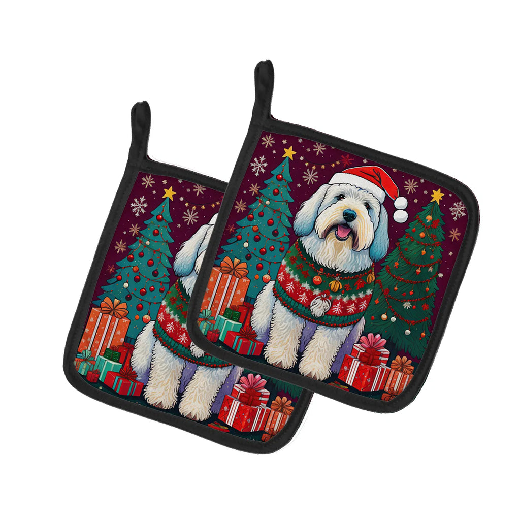Old English Sheepdog Christmas Pair Of Pot Holders Kitchen Heat