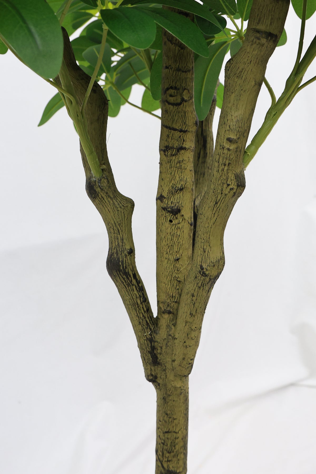 5.2FT Artificial Tree Realistic Faux Tree, Suitable For Indoor