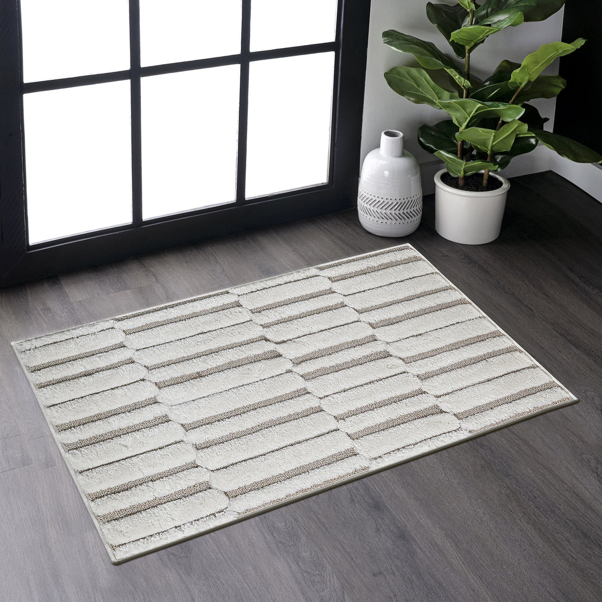 Step Collection High-low Striped Beige Cream Indoor Area Rug, 2'x3'