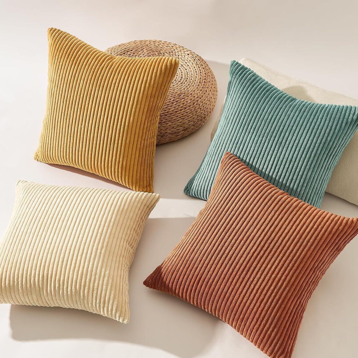 Decorative Throw Pillow Covers 4 PCS, 18x18 Inch Soft Velvet Double