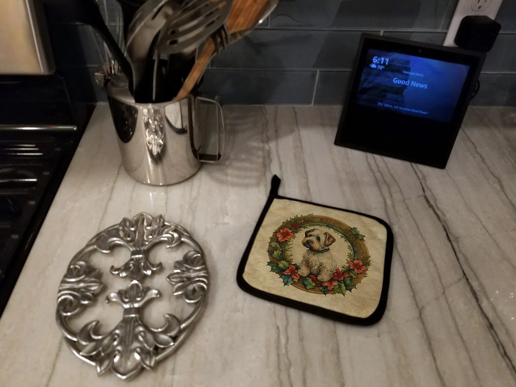 Sealyham Terrier Christmas Flowers Pair Of Pot Holders Kitchen Heat