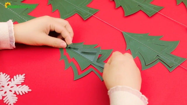 41 Ft Christmas Tree Paper Streamers Green Christmas Decorations 3D