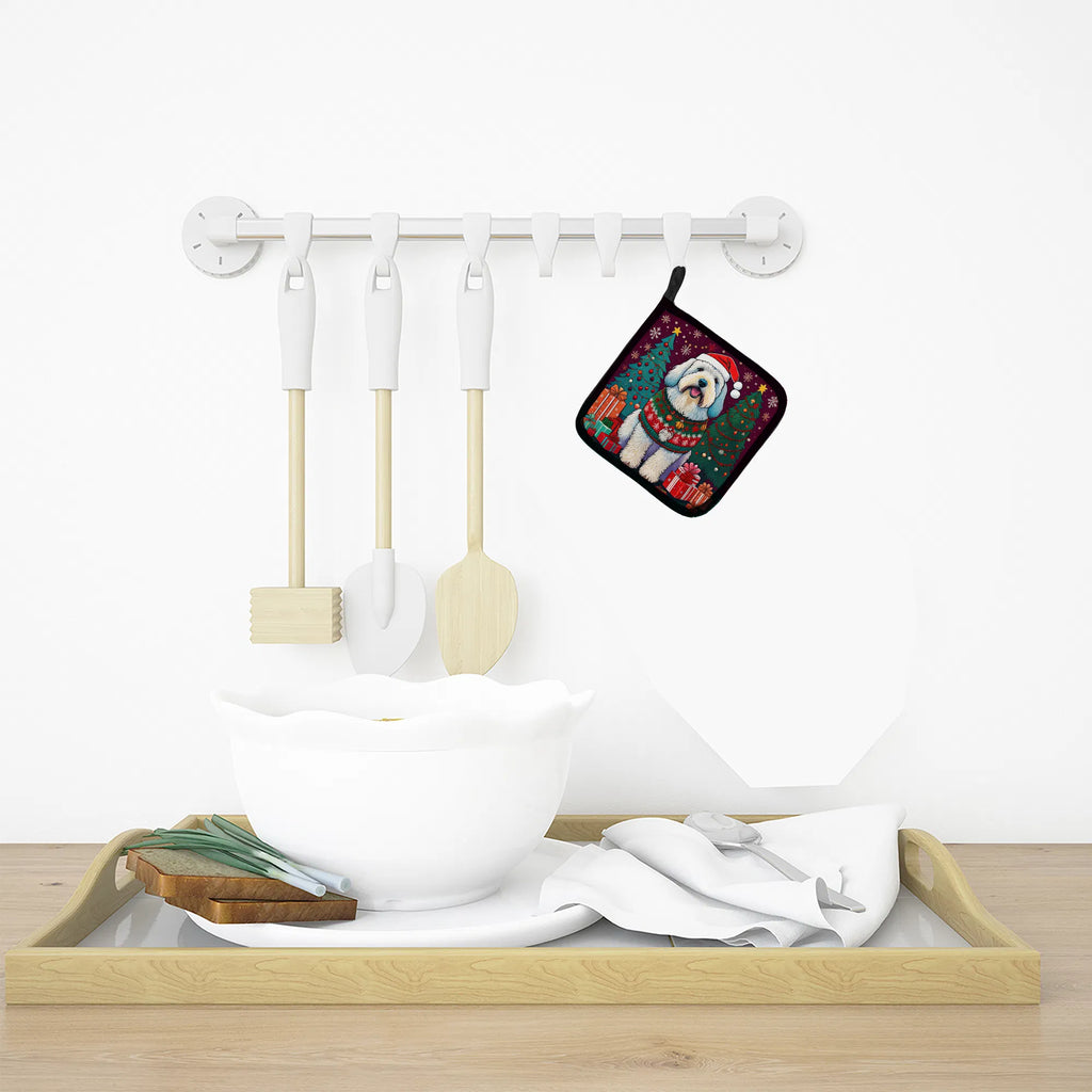 Old English Sheepdog Christmas Pair Of Pot Holders Kitchen Heat