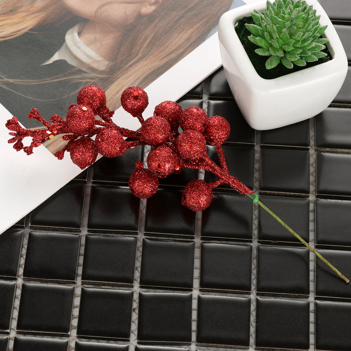 3Pcs Xmas Tree Decoration Berries Shining Sequined Simulated Wreath