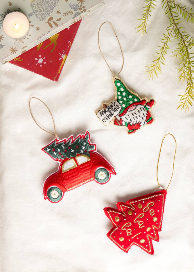 Expobazaar Santa Cheer Hanging Ornament - Multi
