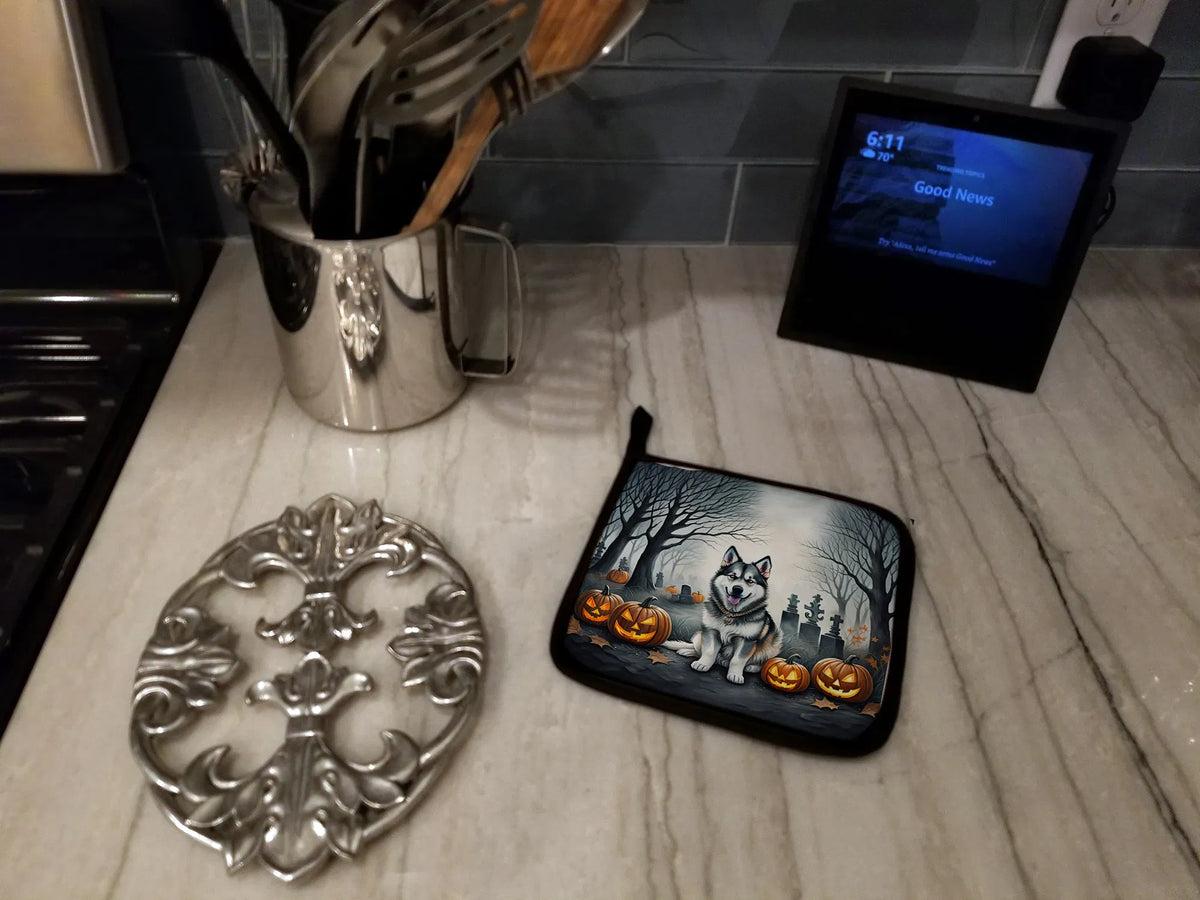 Alaskan Malamute Spooky Halloween Pair Of Pot Holders Kitchen Heat