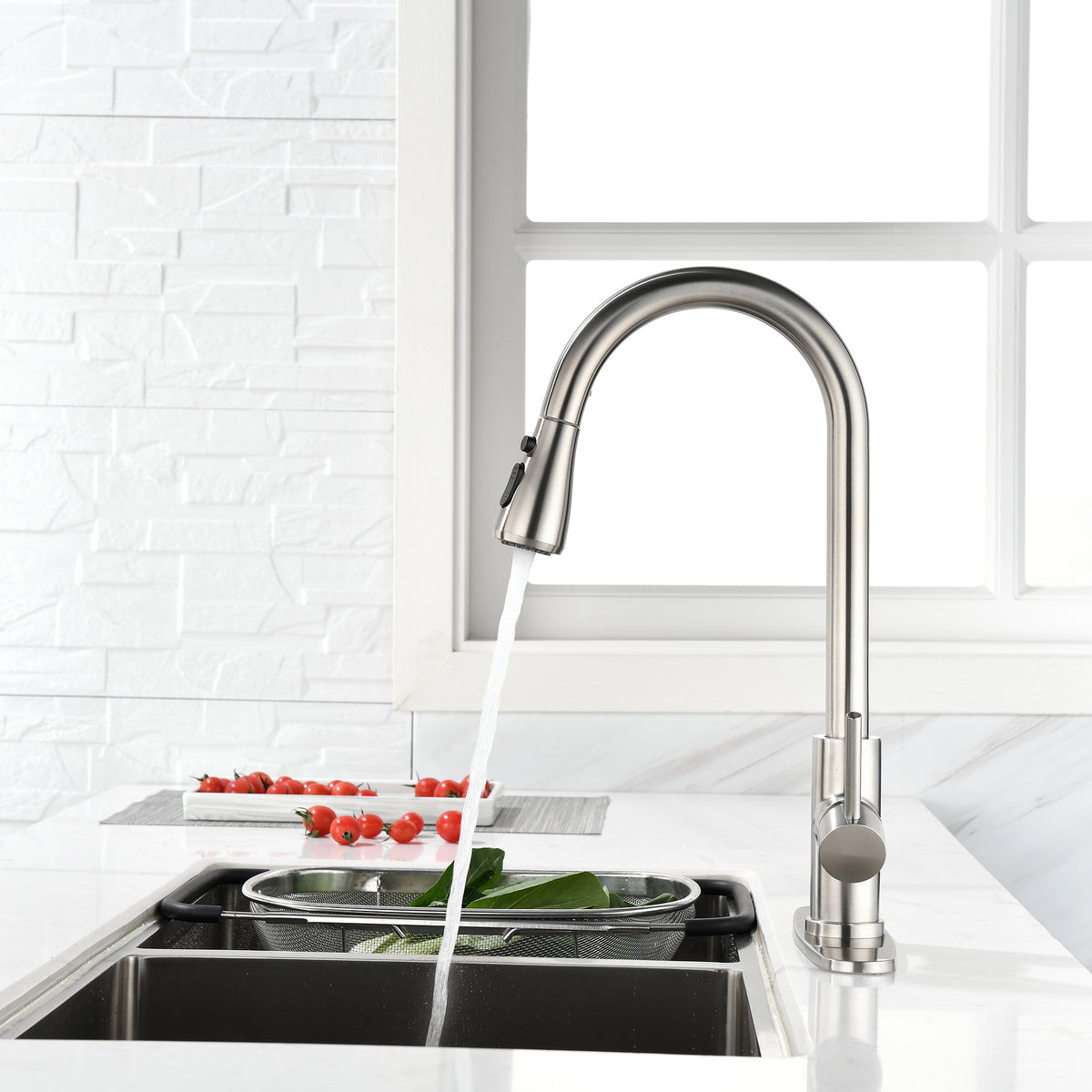 Single Handle High Pull Out Kitchen Faucet, Single-stage Stainless